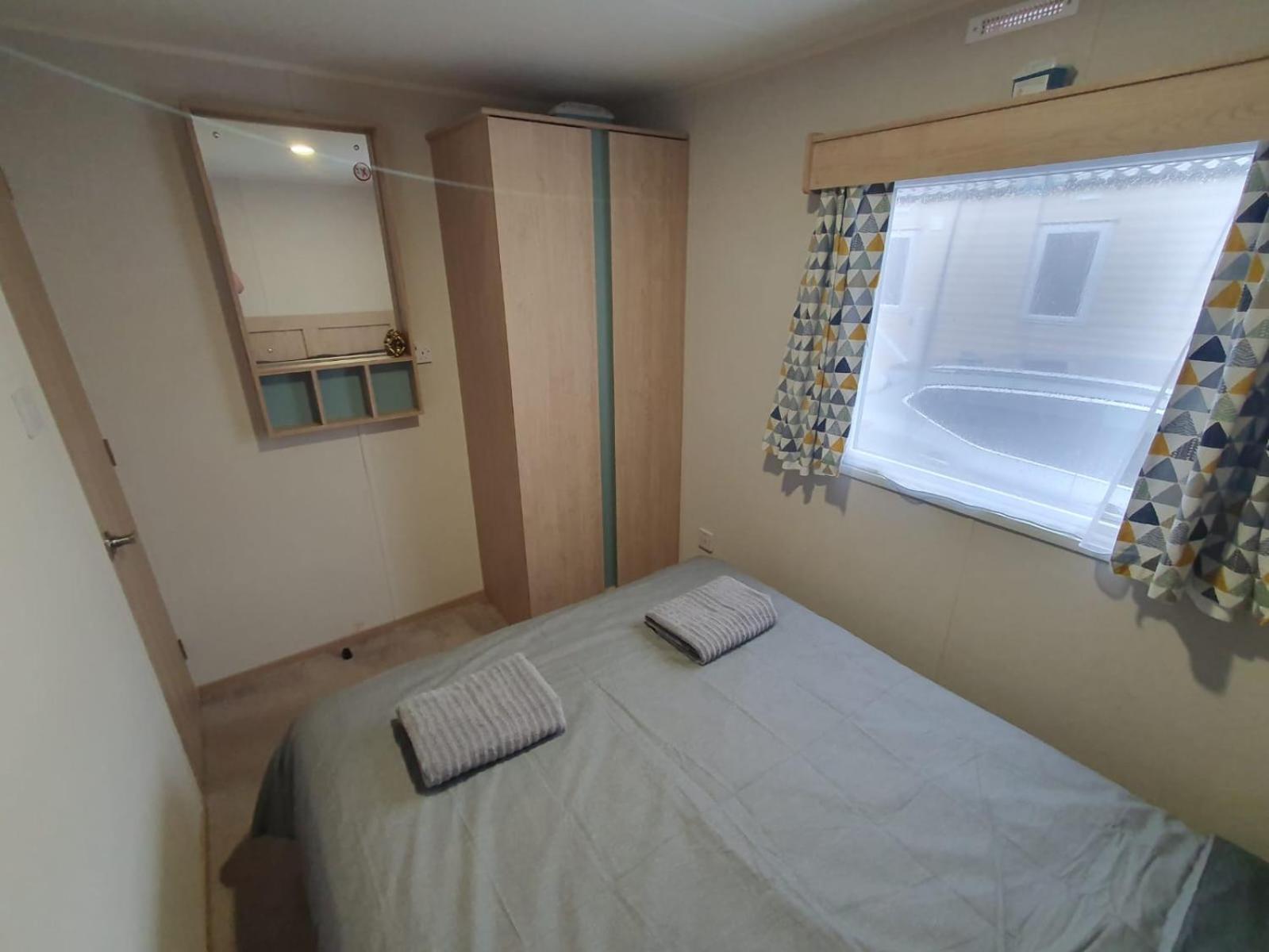 Escape City Caravan Lytchett Minster Exterior photo
